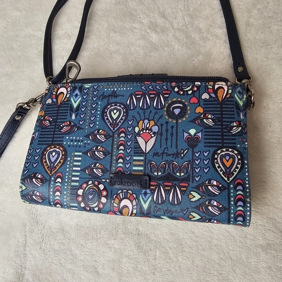 Sakroots Peacock Blue Floral Canvas Coated Smartphone Wallet Crossbody Bag - Picture 5 of 15